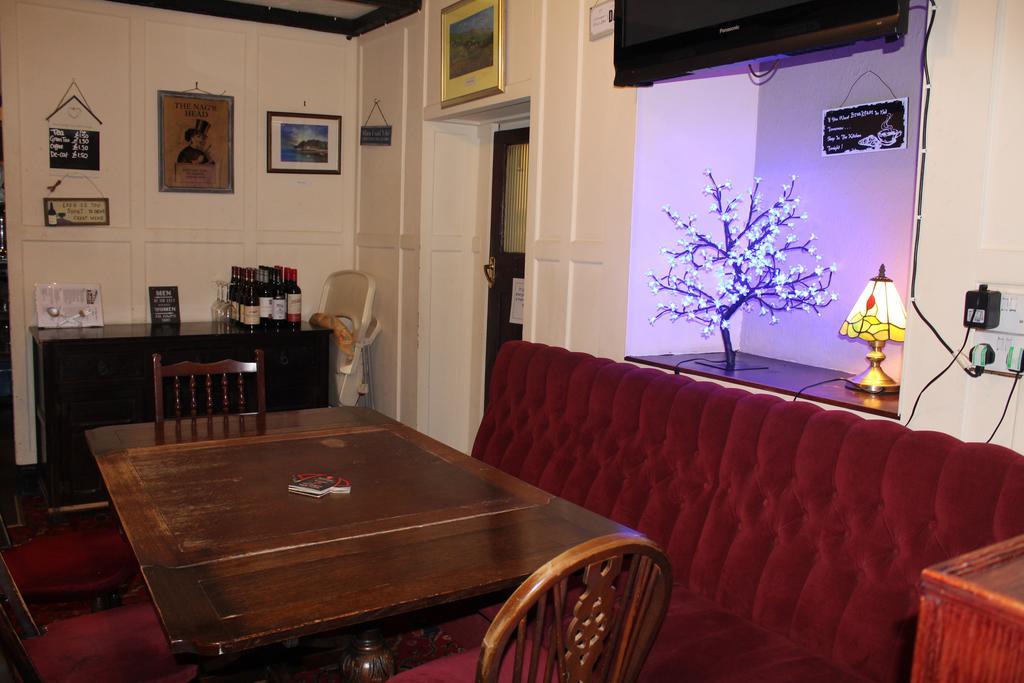 The Nags Head Tredegar Bed & Breakfast Nant-y-bwch Dış mekan fotoğraf