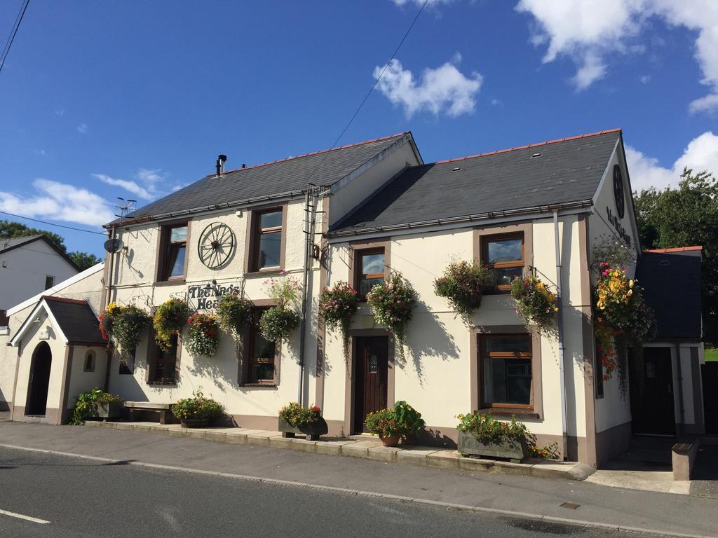 The Nags Head Tredegar Bed & Breakfast Nant-y-bwch Dış mekan fotoğraf